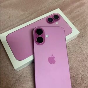 Apple iPhone in Vibrant Pink